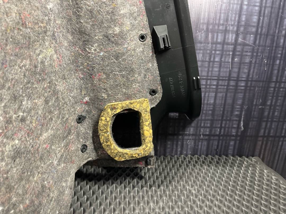 Обшивка багажника, 1920 рублей, Красноярск