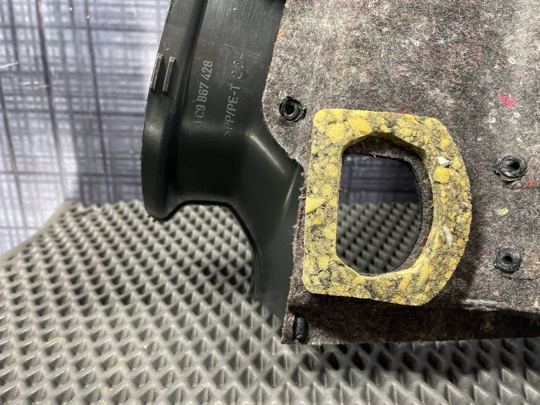 Обшивка багажника, 1920 рублей, Красноярск