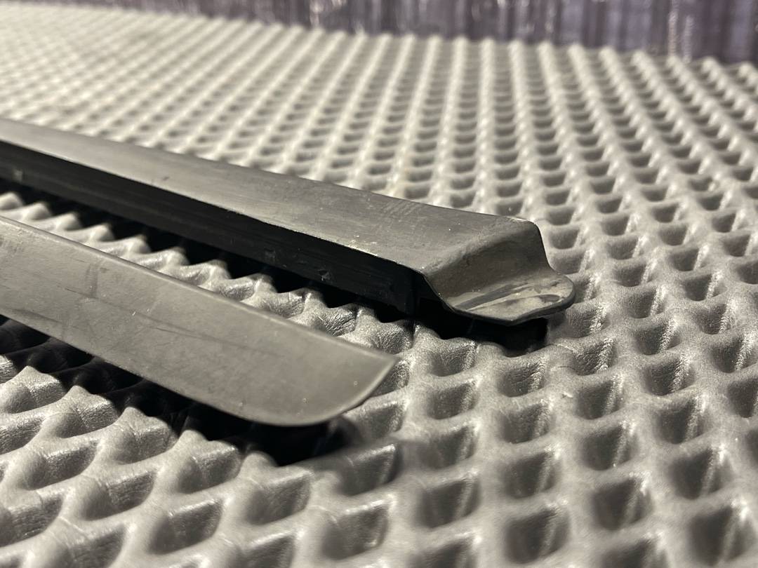 Молдинг лобового стекла, 1680 рублей, Красноярск