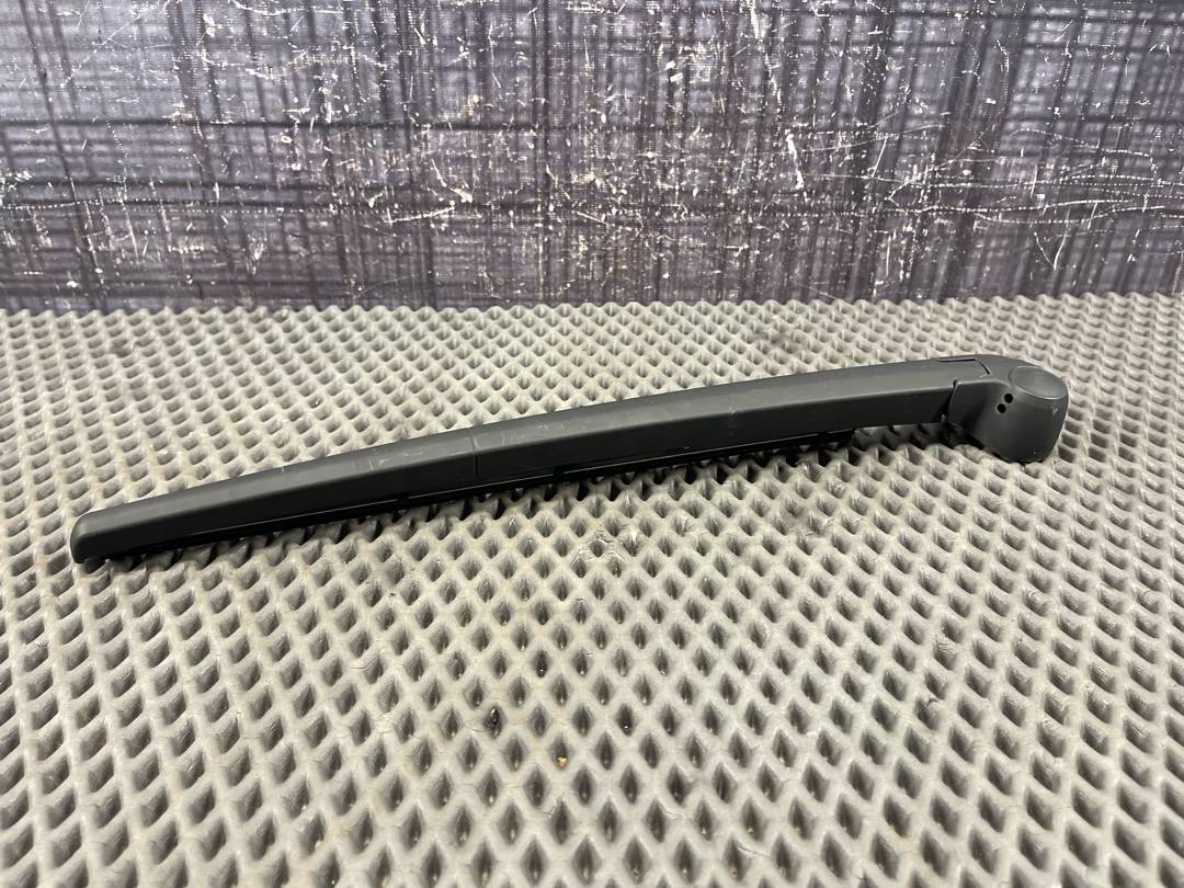 Дворник, 1710 рублей, Красноярск