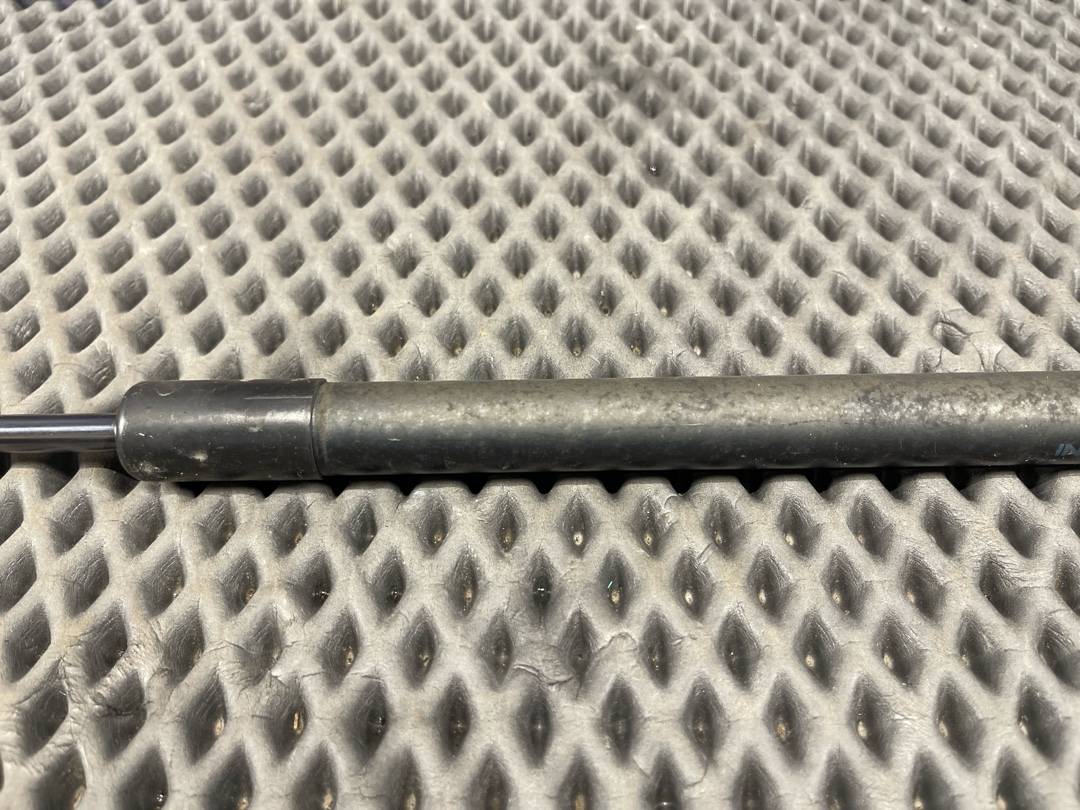 Амортизатор багажника, 650 рублей, Красноярск