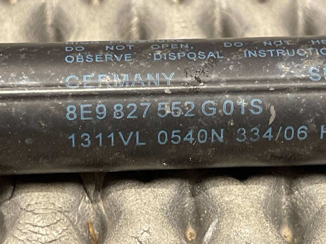 Амортизатор багажника, 650 рублей, Красноярск