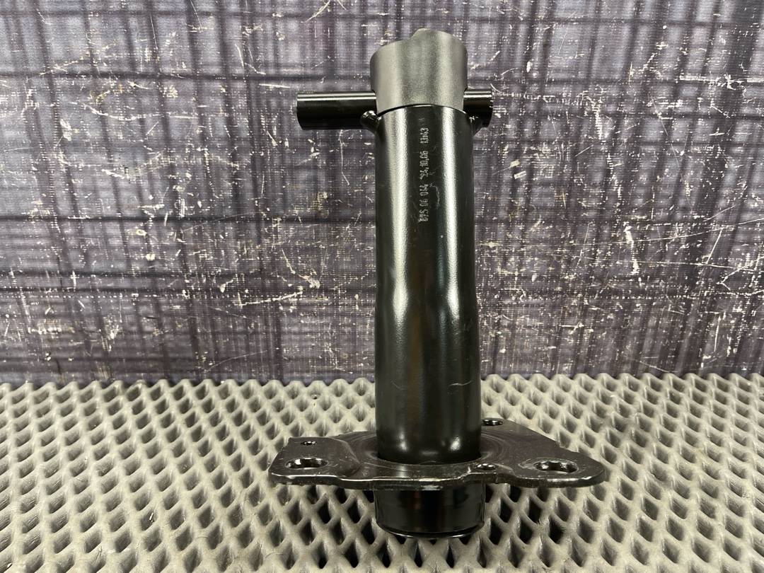 Кронштейн усилителя бампера, 1630 рублей, Красноярск