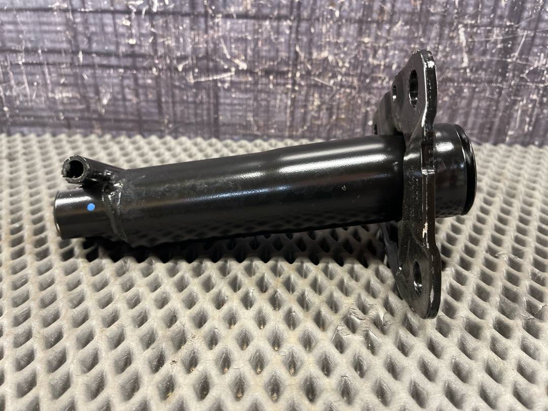 Кронштейн усилителя бампера, 1630 рублей, Красноярск