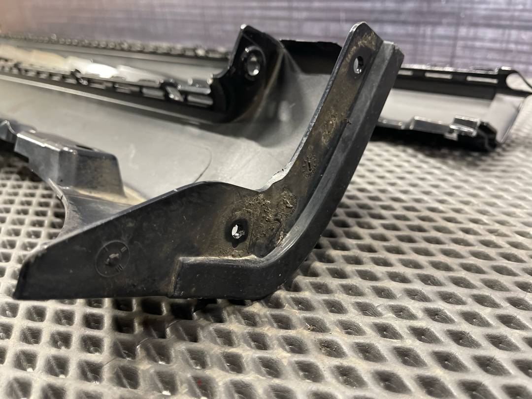 Комплект накладок на порог, 3010 рублей, Красноярск