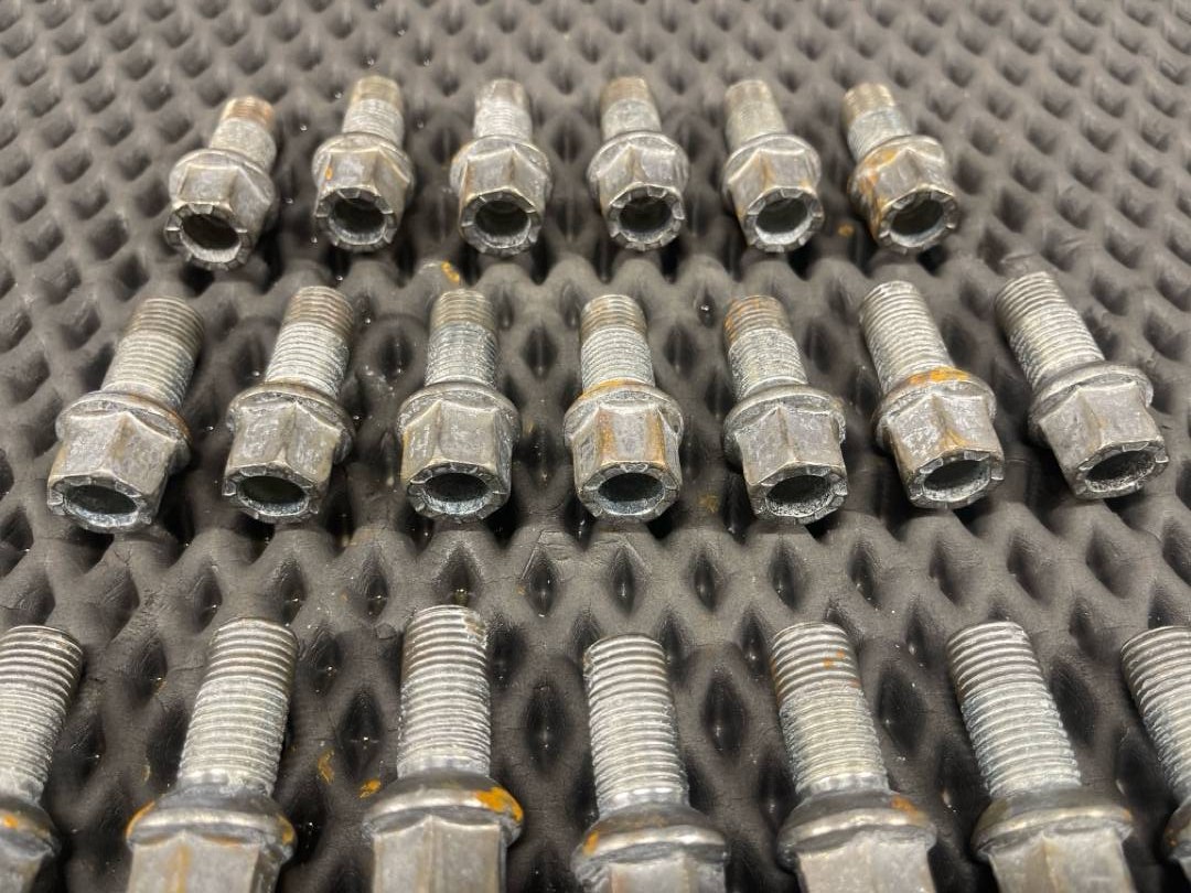 Комплект колесных болтов, 2870 рублей, Красноярск