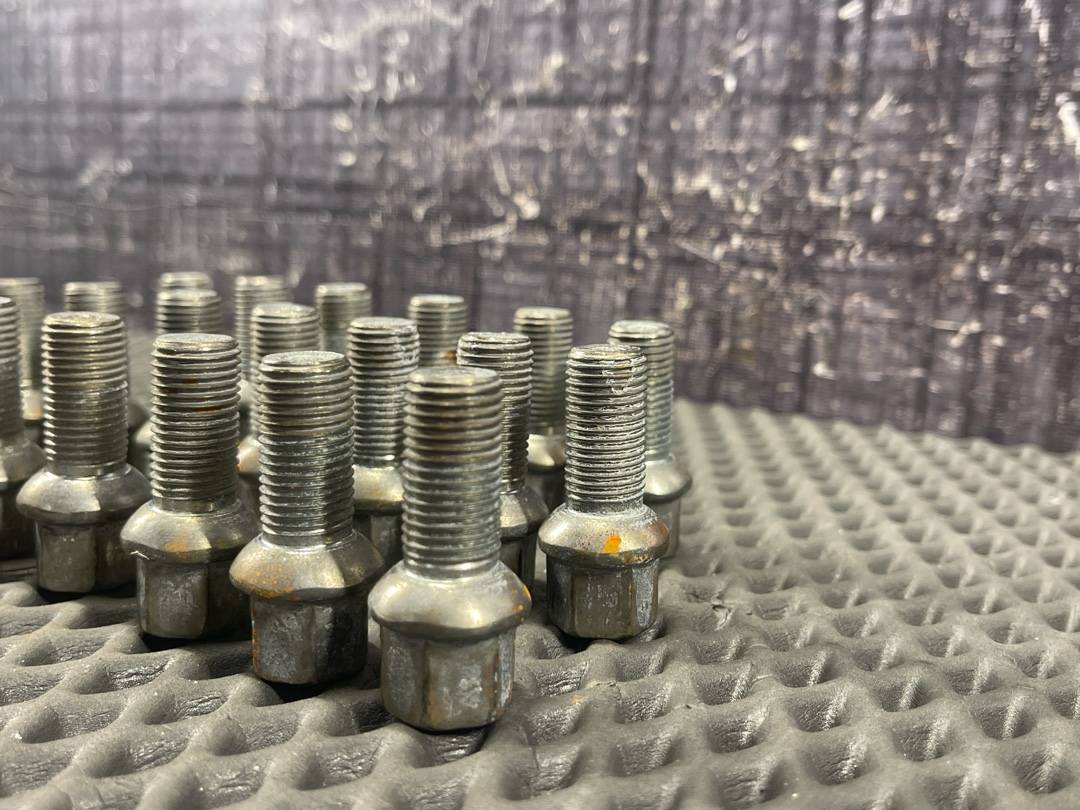 Комплект колесных болтов, 2870 рублей, Красноярск