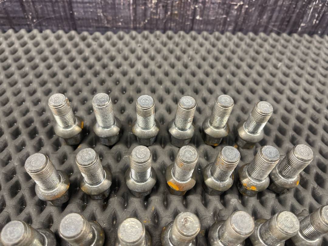 Комплект колесных болтов, 2870 рублей, Красноярск