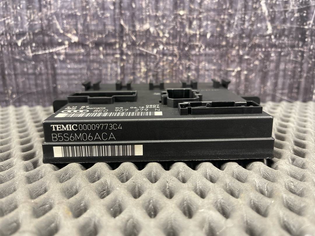 Блок управления бортовой сети, 2730 рублей, Красноярск