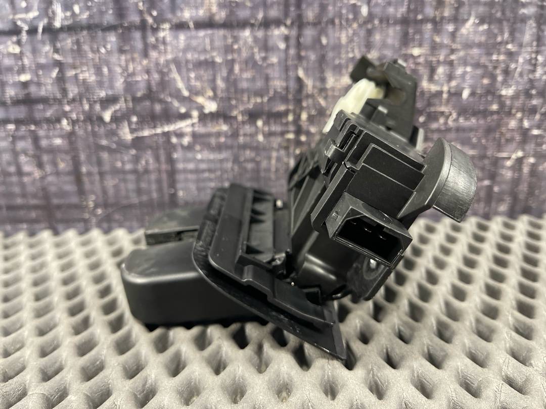 Замок крышки багажника, 3680 рублей, Красноярск