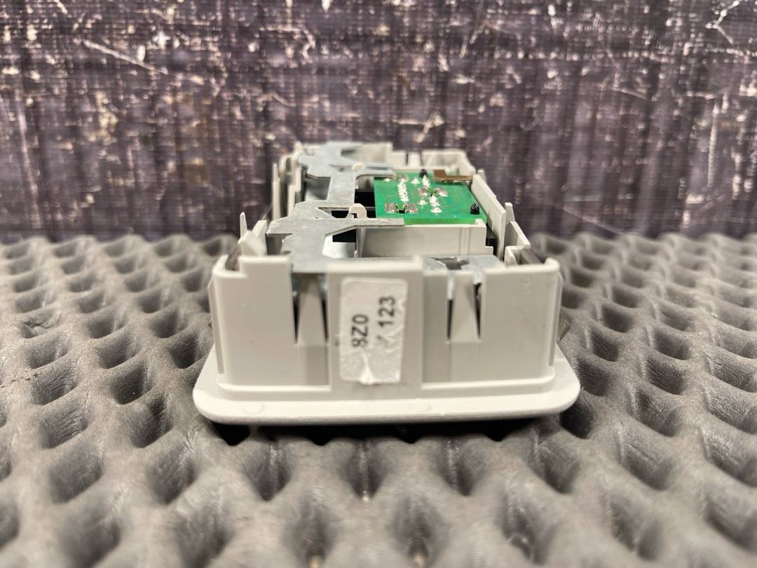 Плафон салона, 510 рублей, Красноярск