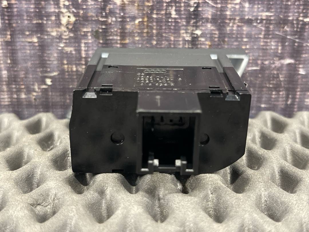 Кнопка салона, 360 рублей, Красноярск