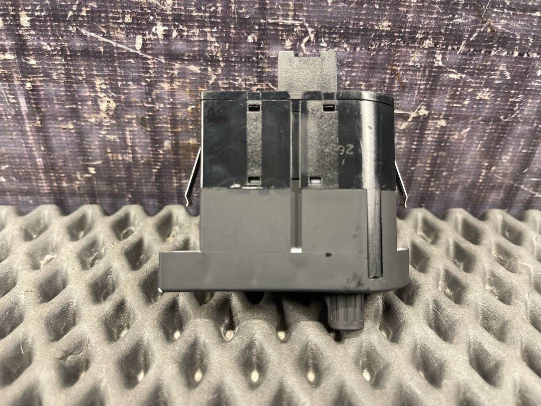 Кнопка салона, 360 рублей, Красноярск