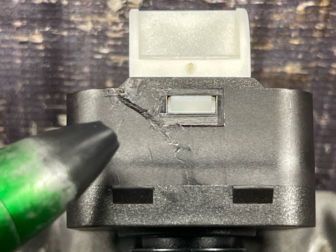 Кнопка регулировки зеркал, 1220 рублей, Красноярск