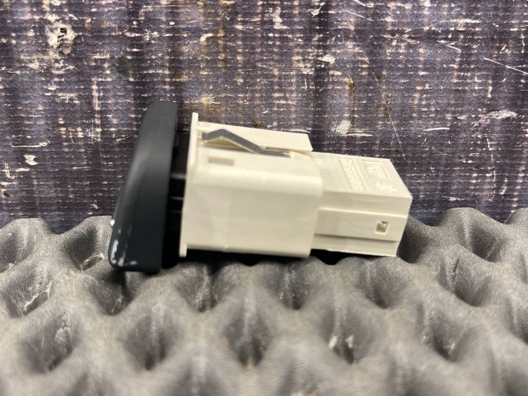 Кнопка ESP, 480 рублей, Красноярск