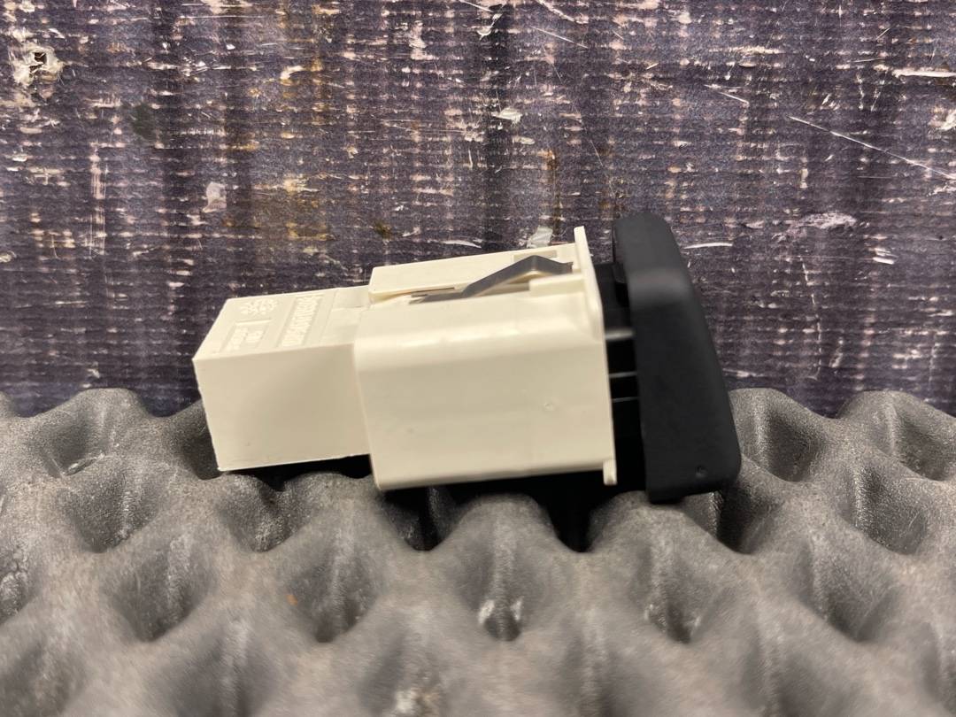 Кнопка ESP, 480 рублей, Красноярск