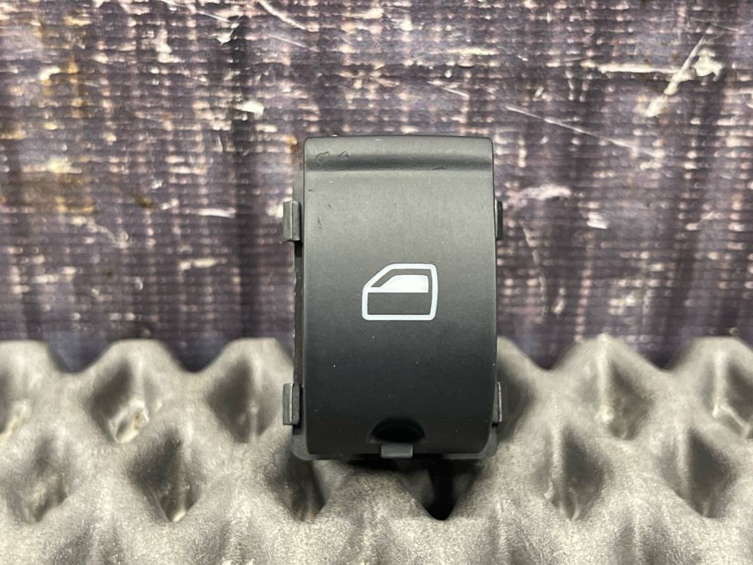 Кнопка стеклоподъемника, 570 рублей, Красноярск