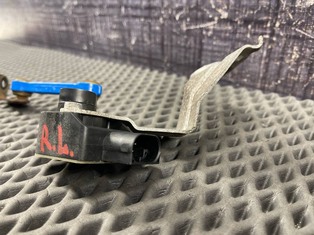 Датчик уровня подвески, 4360 рублей, Красноярск