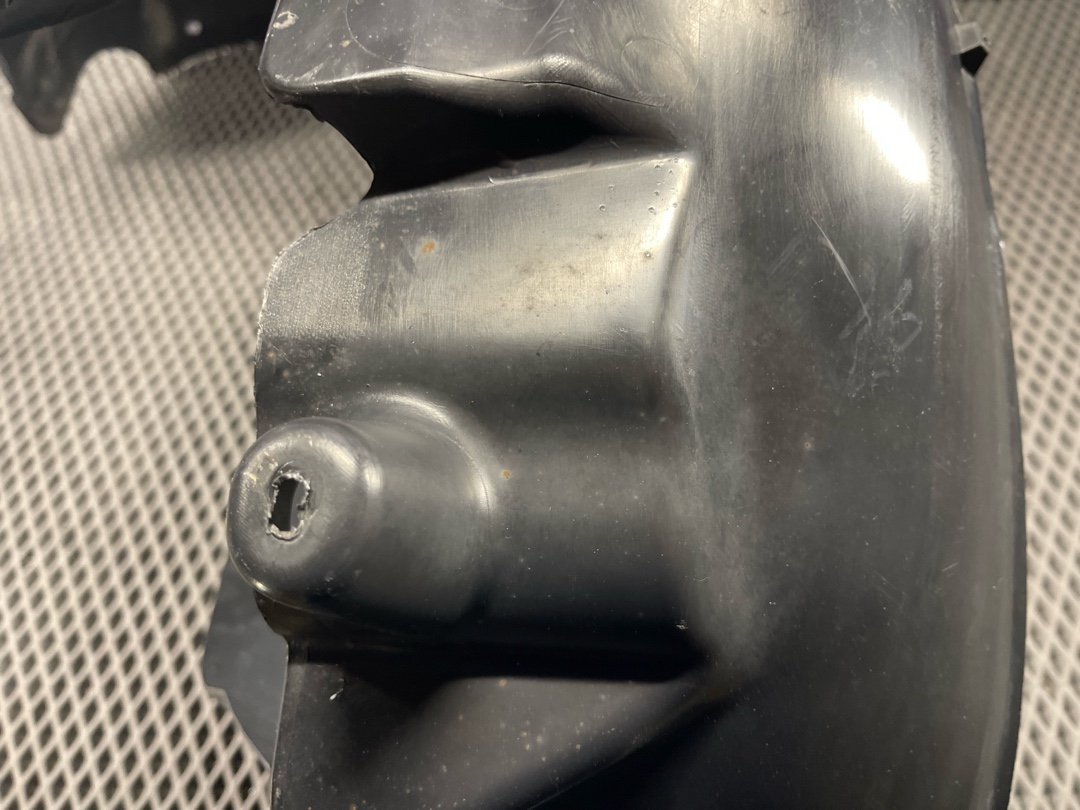 Подкрылок, 3660 рублей, Красноярск