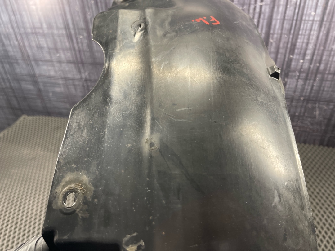 Подкрылок, 3660 рублей, Красноярск