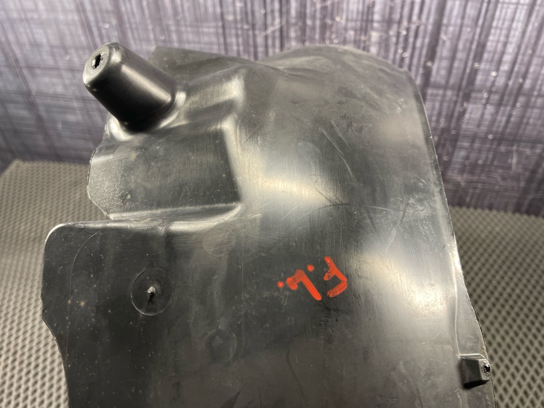 Подкрылок, 3660 рублей, Красноярск