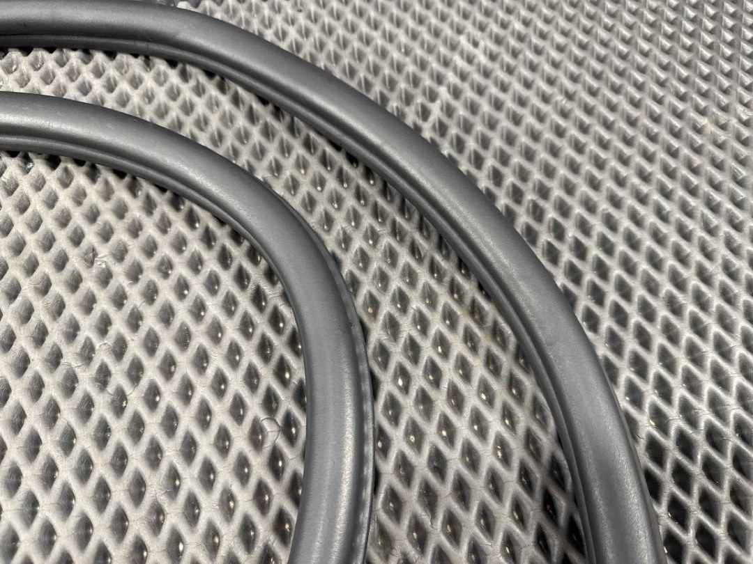 Уплотнитель крышки багажника, 1860 рублей, Красноярск