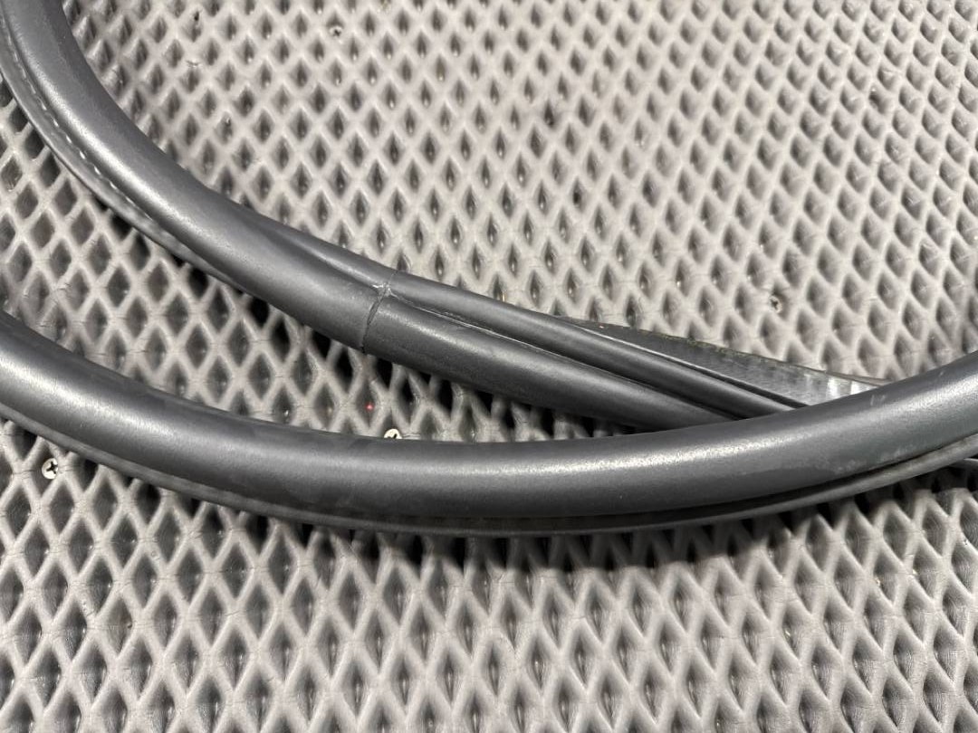 Уплотнитель крышки багажника, 1860 рублей, Красноярск