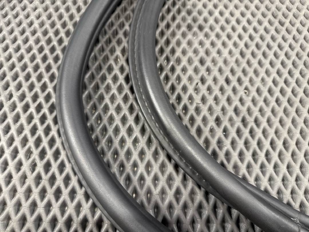 Уплотнитель крышки багажника, 1860 рублей, Красноярск