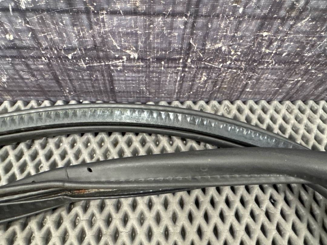 Уплотнитель крышки багажника, 1860 рублей, Красноярск