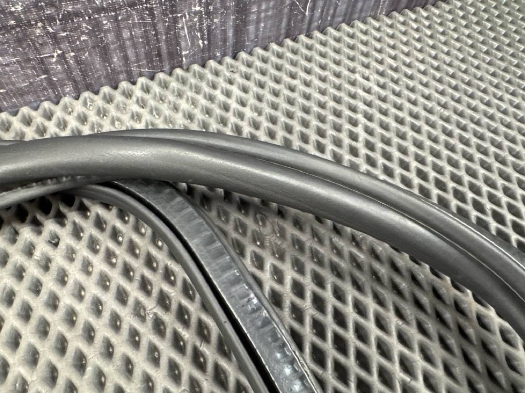 Уплотнитель крышки багажника, 1860 рублей, Красноярск