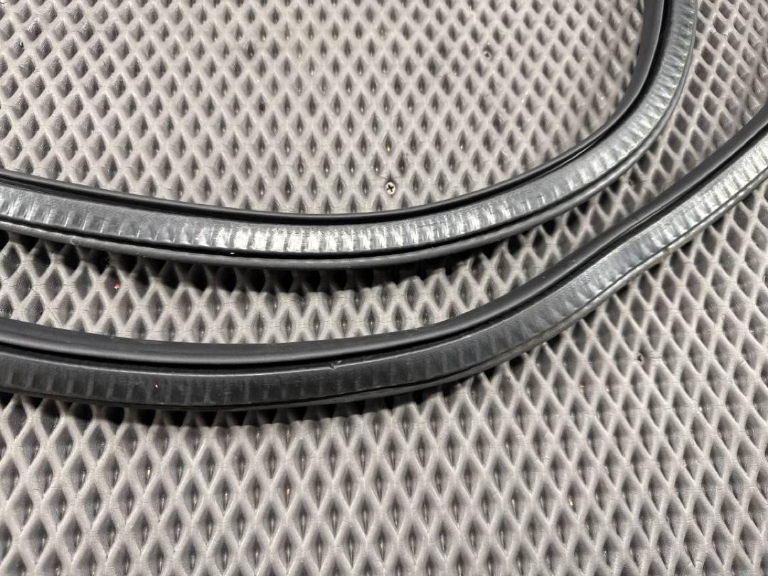 Уплотнитель крышки багажника, 1860 рублей, Красноярск