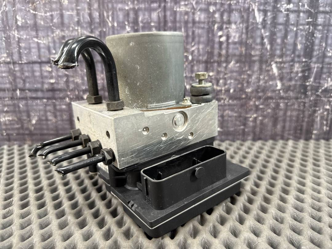 Блок ABS, 7040 рублей, Красноярск