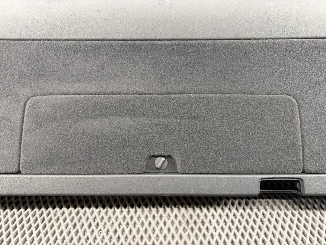 Обшивка крышки багажника, 2260 рублей, Красноярск