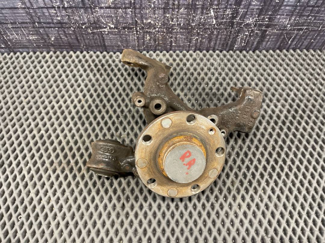 Поворотный кулак, 3820 рублей, Красноярск