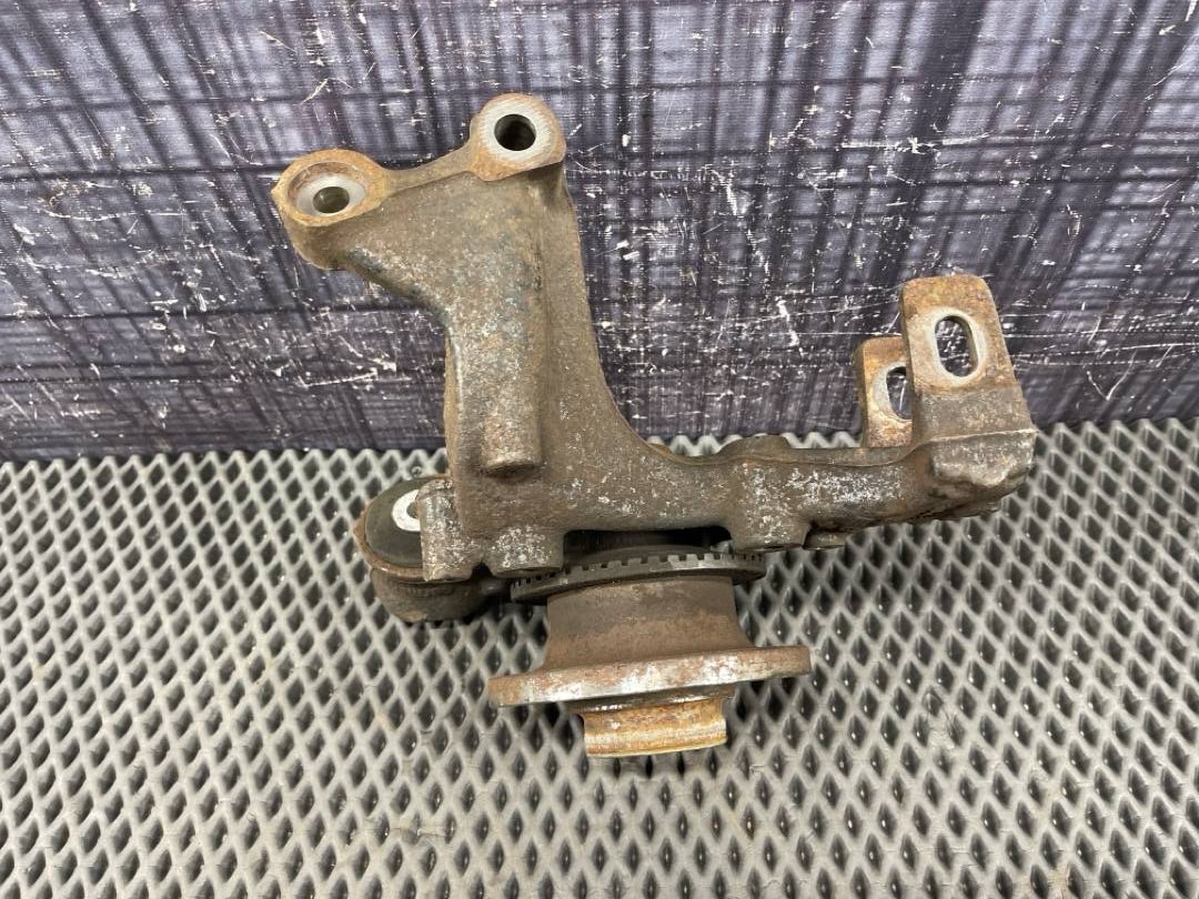 Поворотный кулак, 3820 рублей, Красноярск