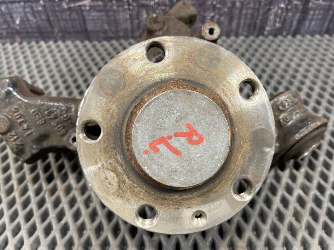 Поворотный кулак, 3820 рублей, Красноярск