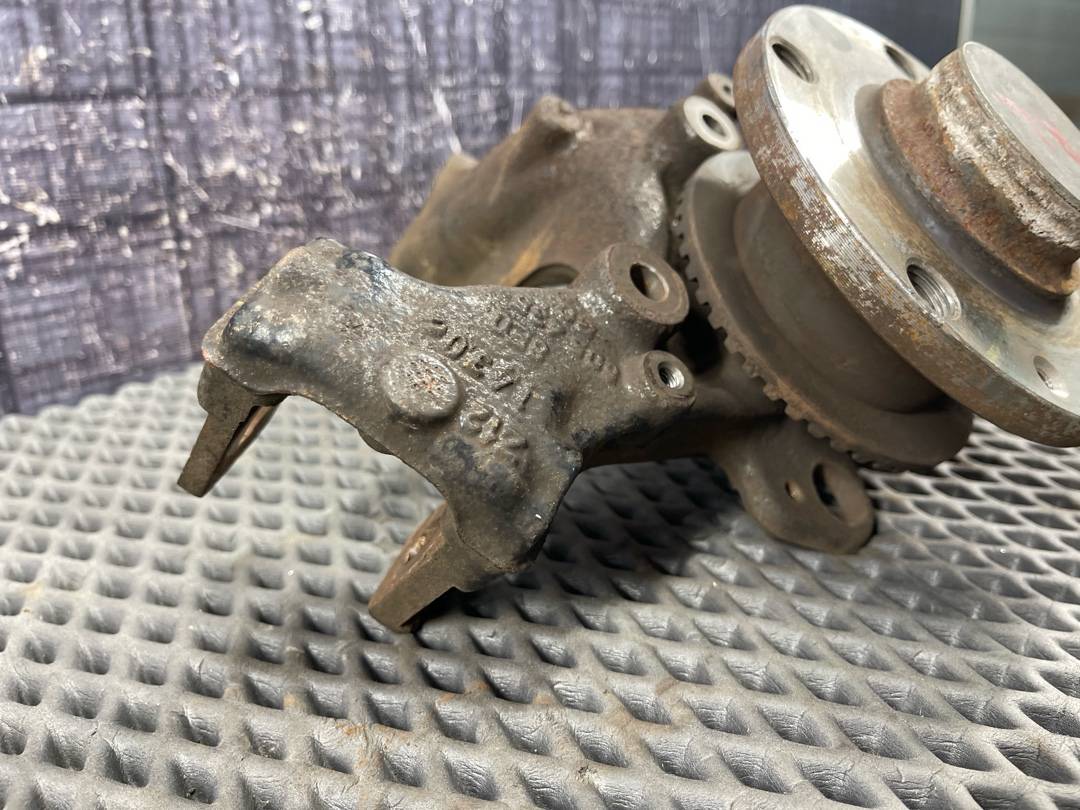 Поворотный кулак, 3820 рублей, Красноярск