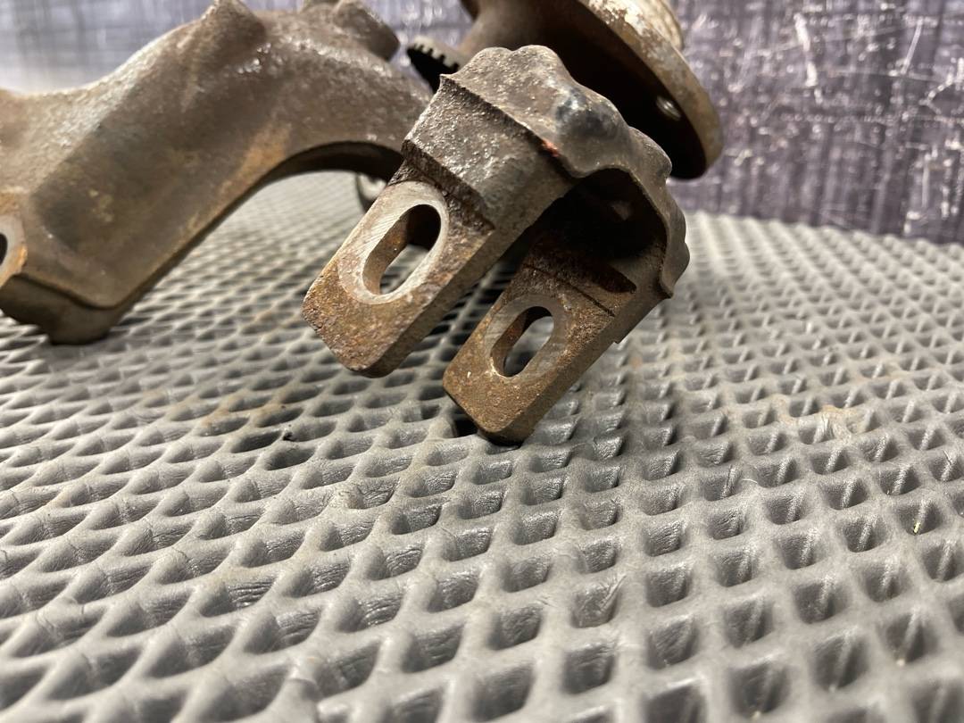 Поворотный кулак, 3820 рублей, Красноярск