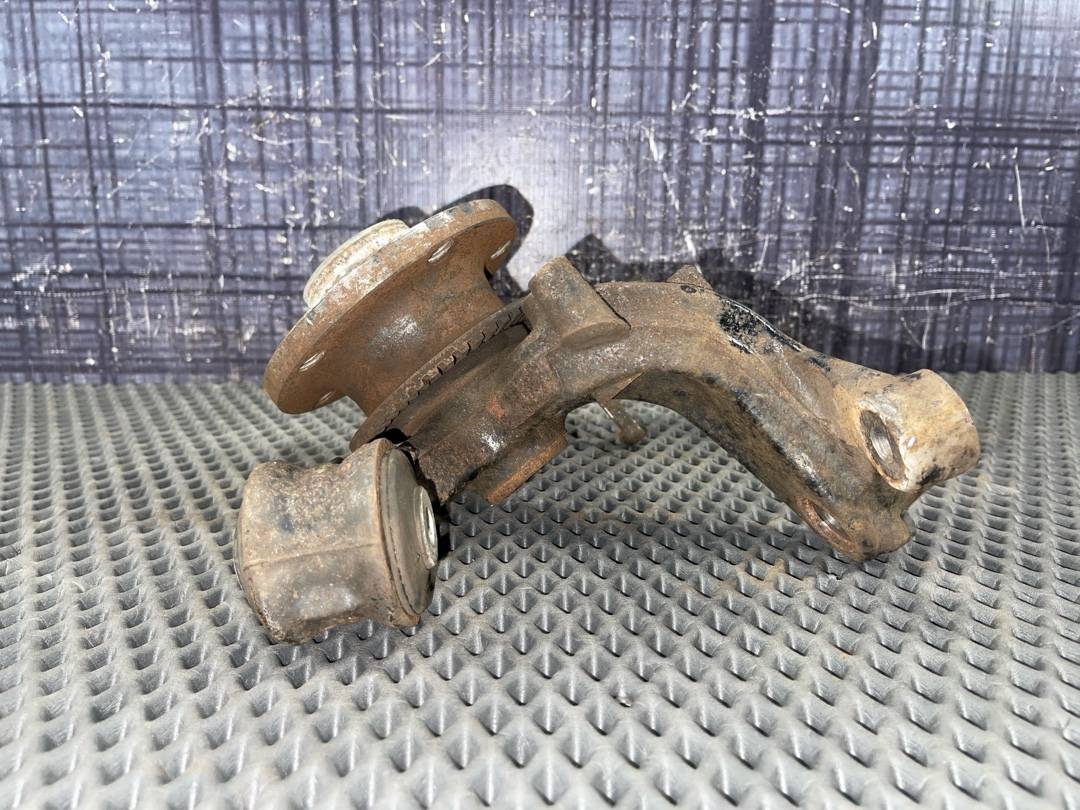 Поворотный кулак, 3820 рублей, Красноярск