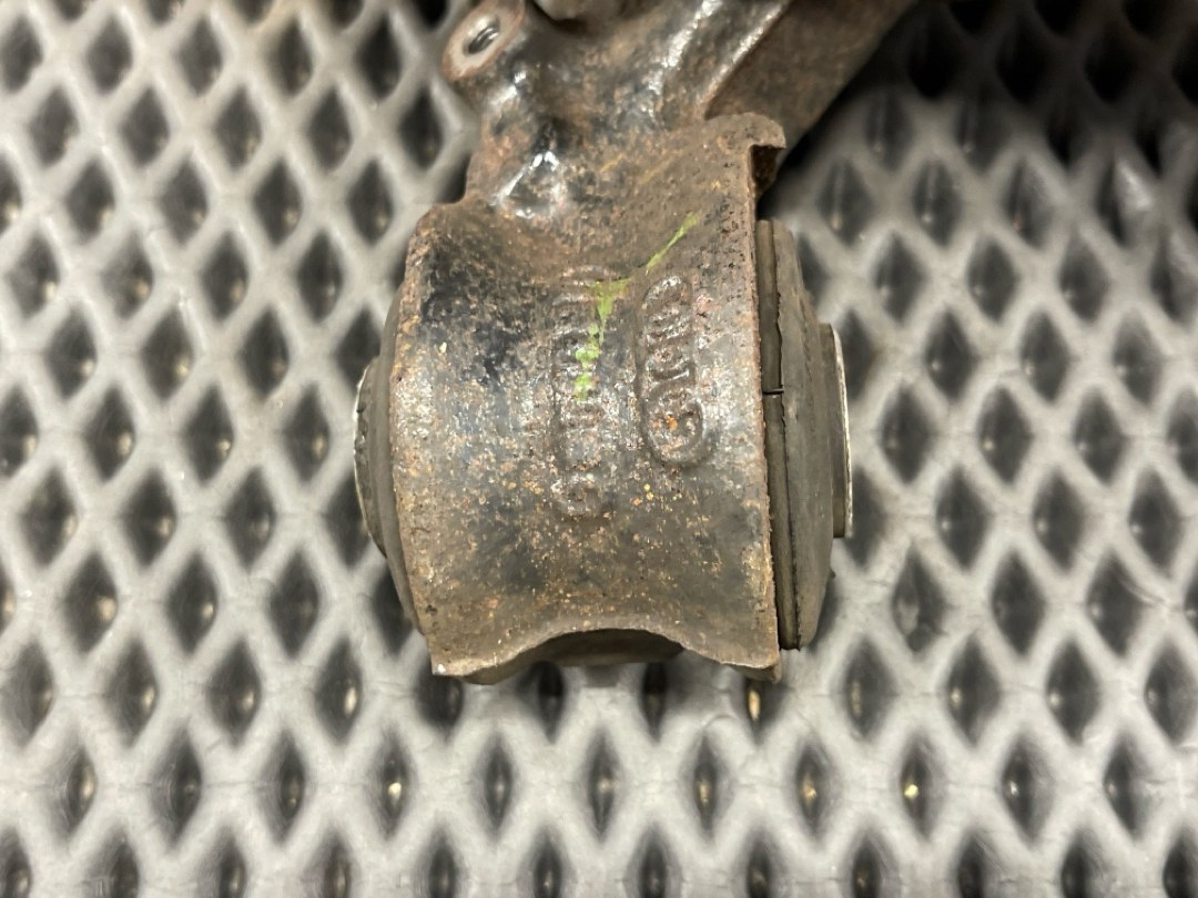 Поворотный кулак, 3820 рублей, Красноярск