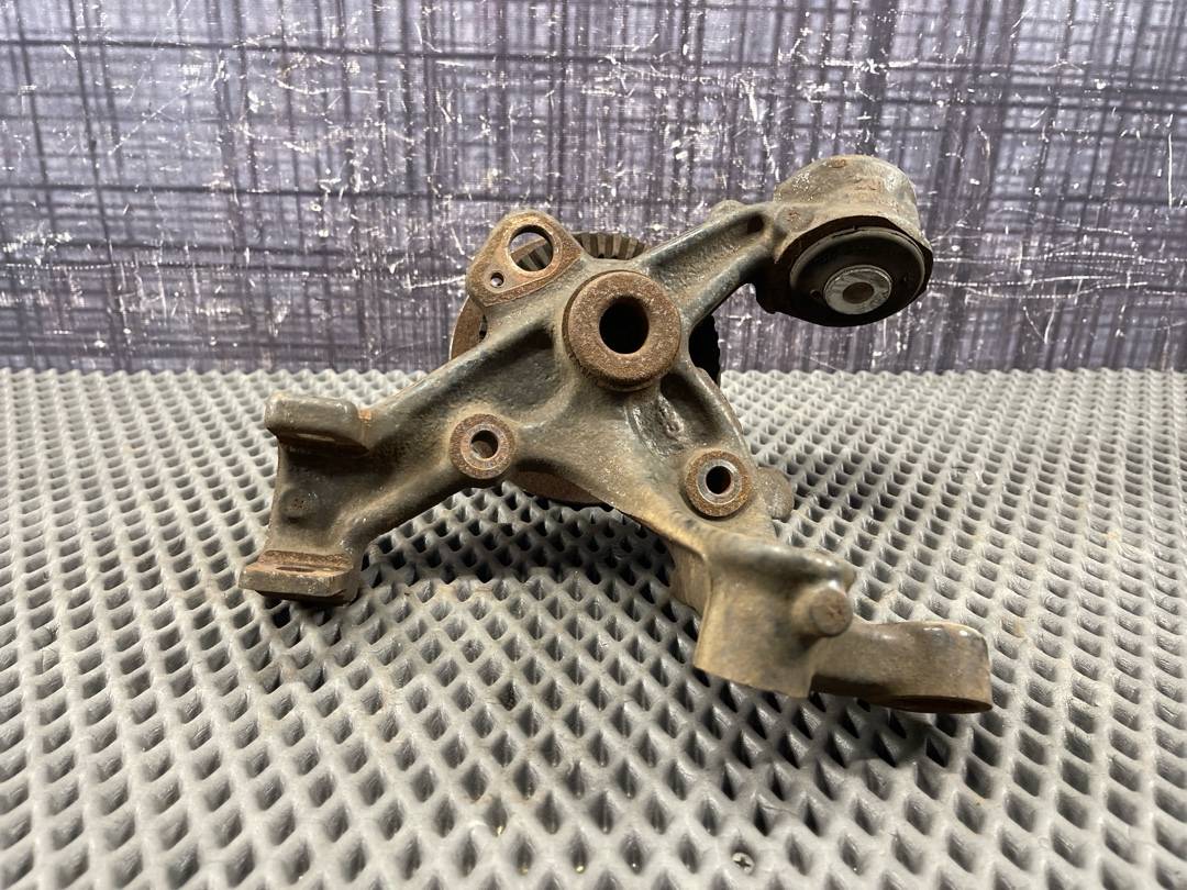 Поворотный кулак, 3820 рублей, Красноярск