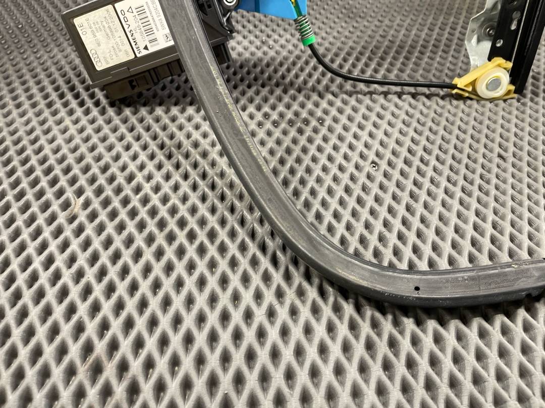 Стеклоподъемник, 2240 рублей, Красноярск