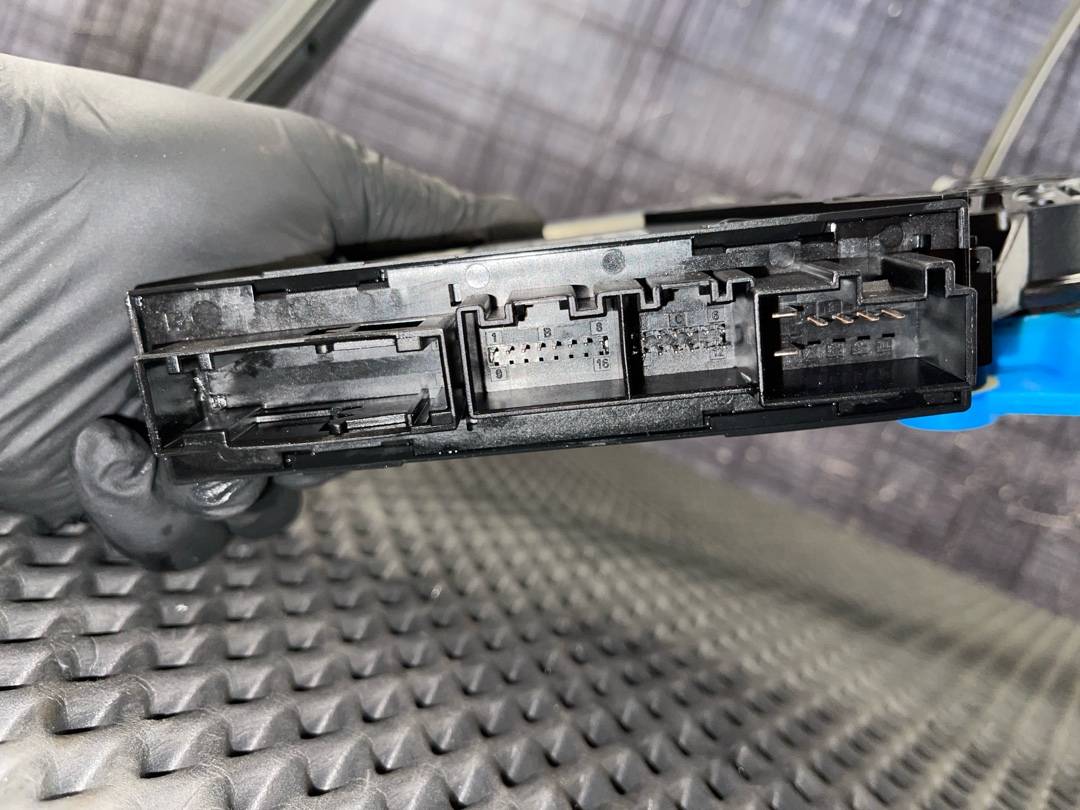 Стеклоподъемник, 2240 рублей, Красноярск