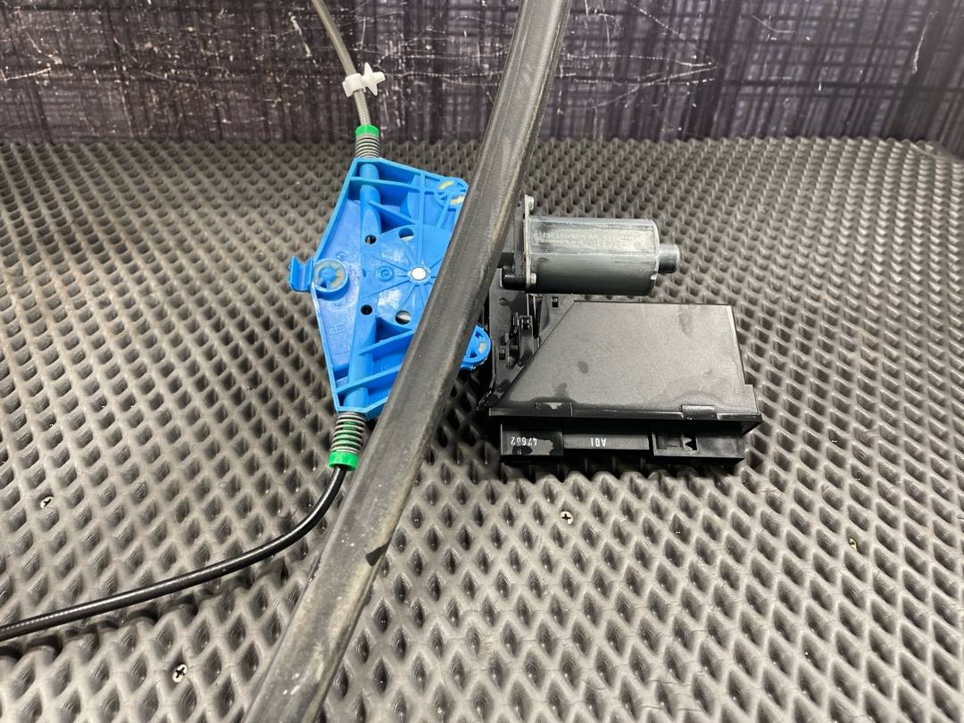 Стеклоподъемник, 2240 рублей, Красноярск