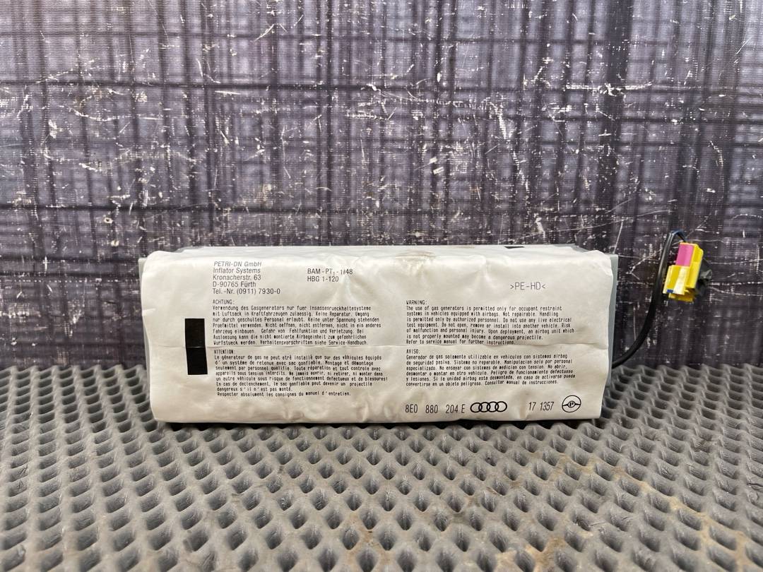 Подушка безопасности, 912 рублей, Красноярск