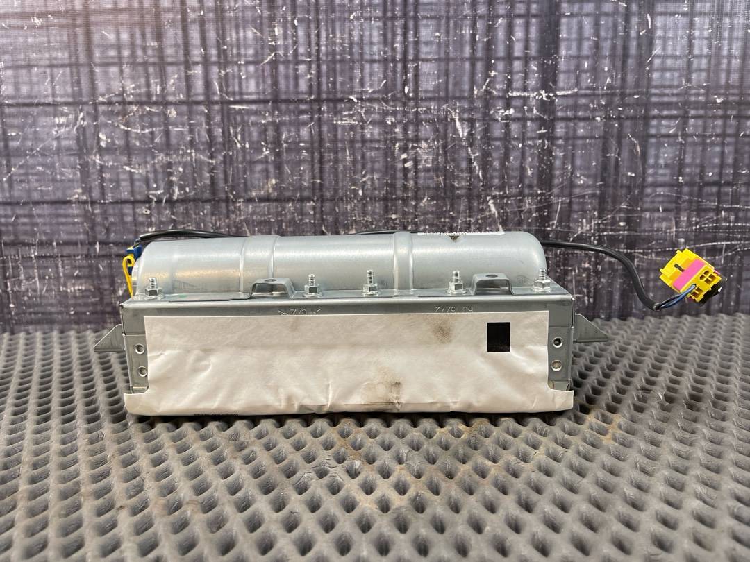 Подушка безопасности, 912 рублей, Красноярск