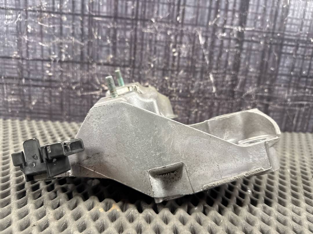 Кронштейн двигателя, 666 рублей, Красноярск