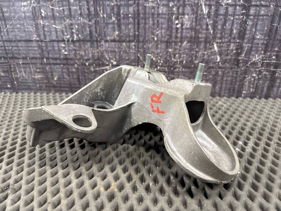 Кронштейн двигателя, 666 рублей, Красноярск