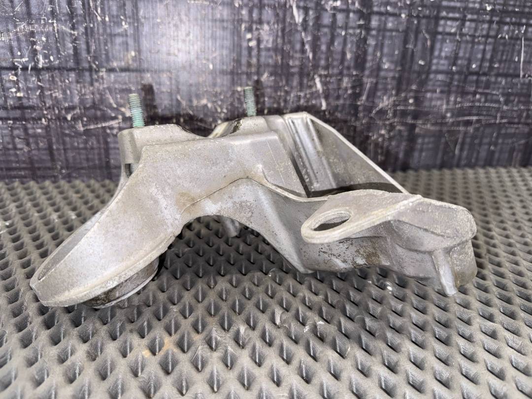 Кронштейн двигателя, 666 рублей, Красноярск