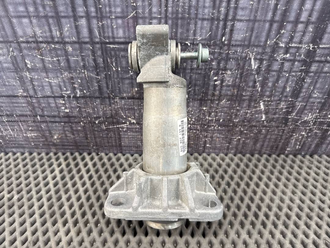 Кронштейн усилителя бампера, 978 рублей, Красноярск